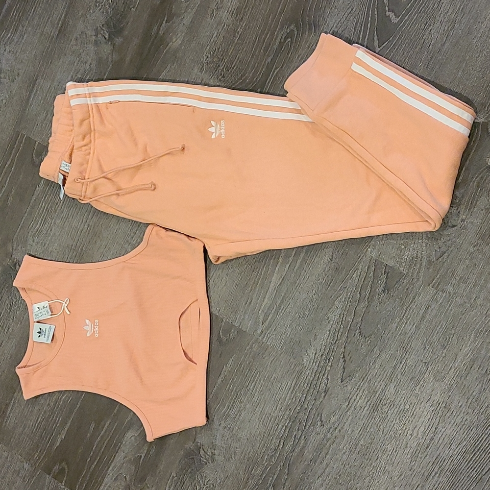 NWT Adidas Sweatsuit Bundle - Crop Top & Sweatpants